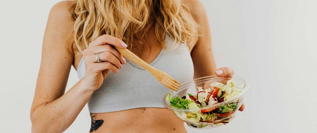 Potencia tu práctica de yoga con la alimentación