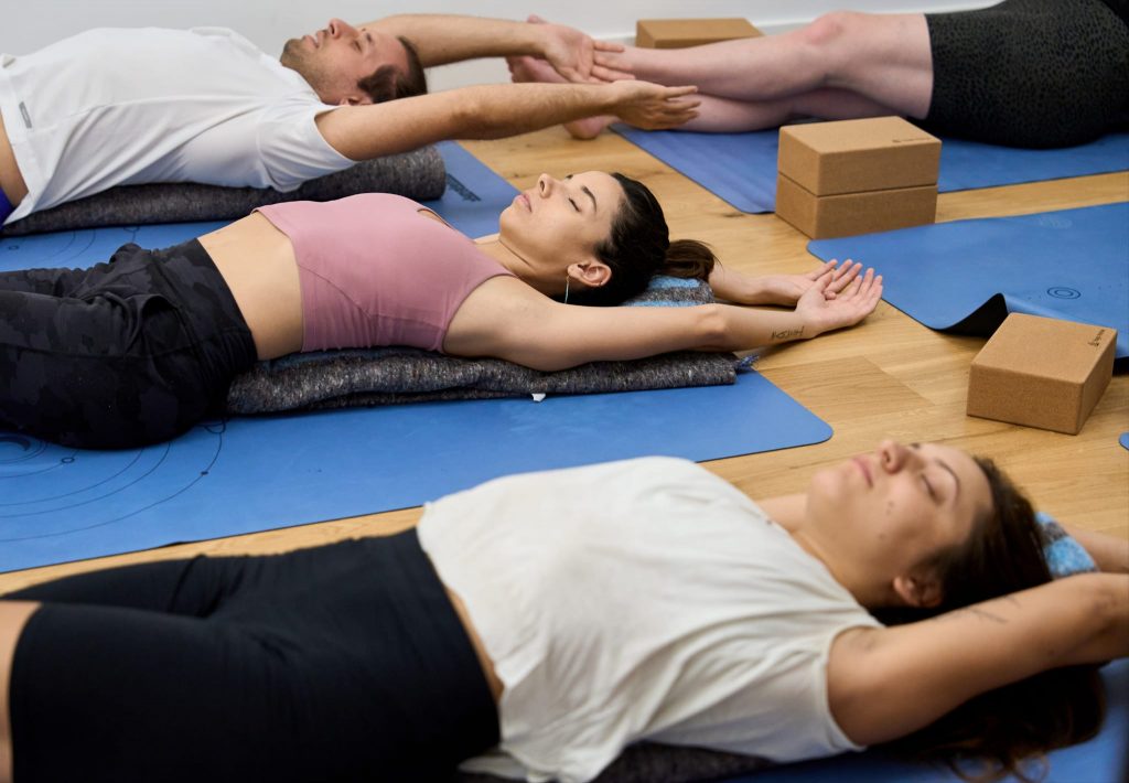 Dinámica y Silencio. El Poder del Yin Yang Yoga